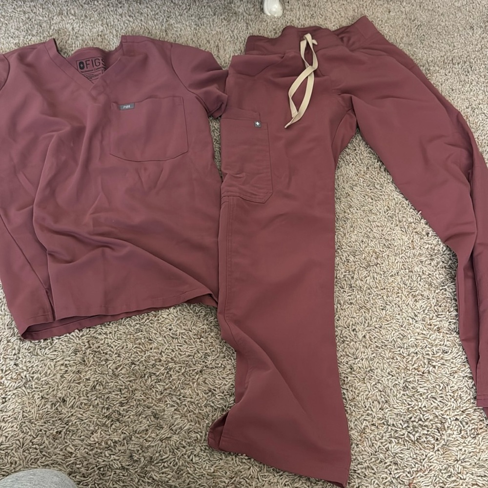 FIGS MAUVE SET
